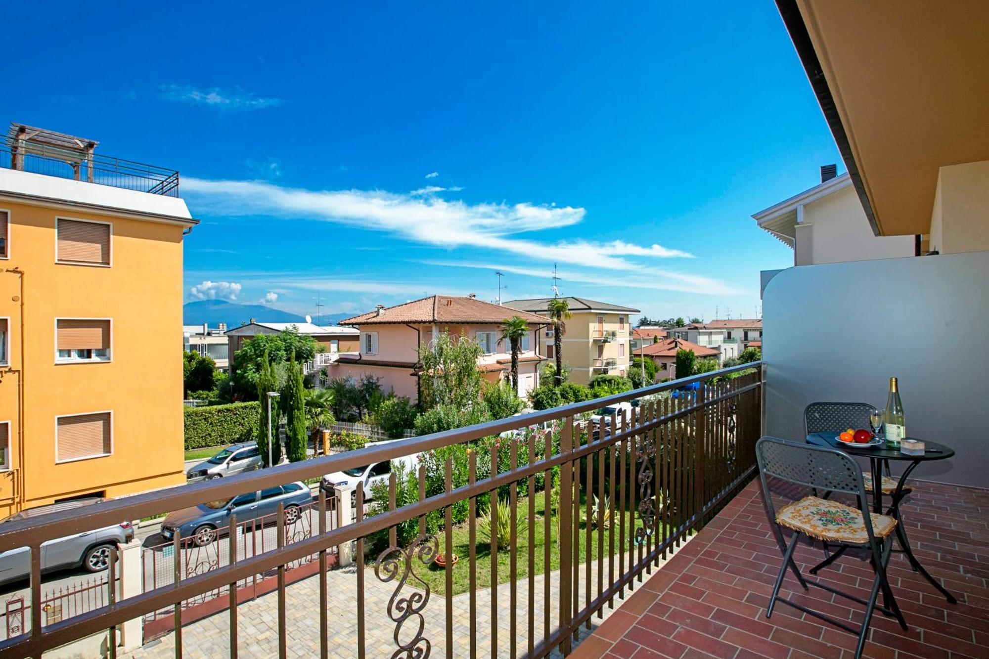 Villa Mimosa - Appartamento 2 - Happy Rentals Desenzano del Garda Extérieur photo