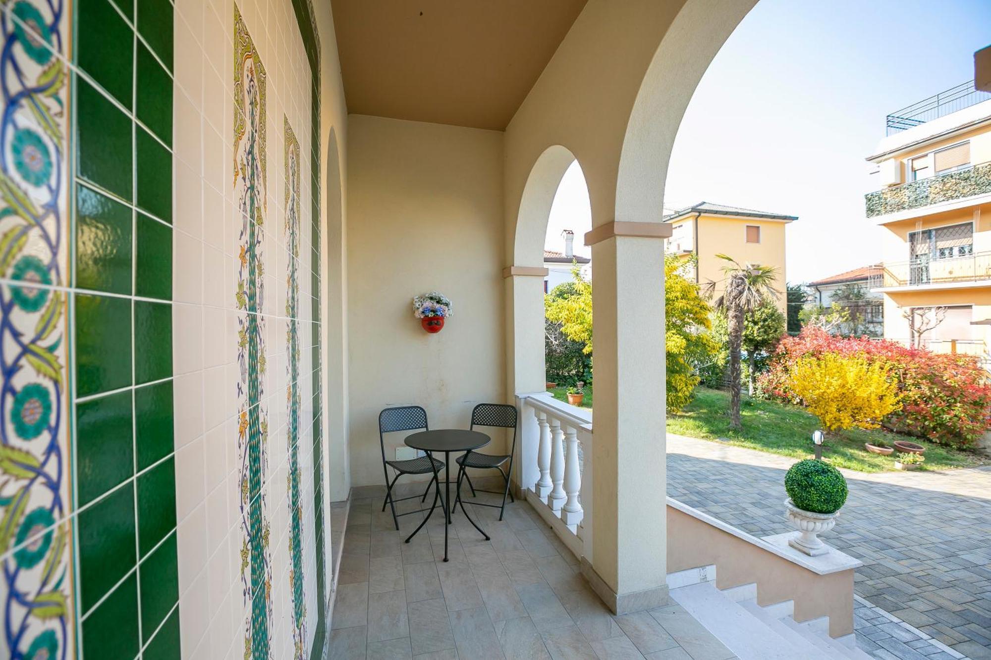 Villa Mimosa - Appartamento 2 - Happy Rentals Desenzano del Garda Extérieur photo