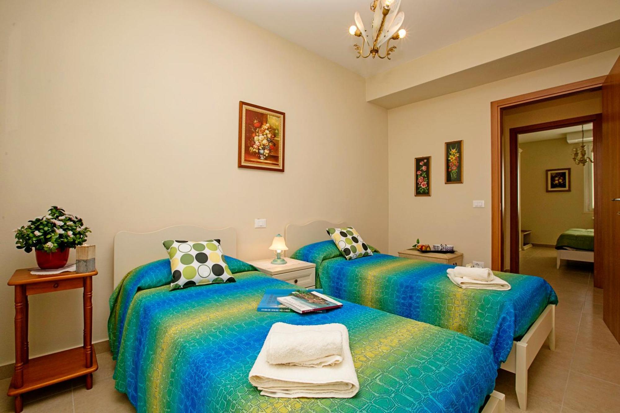 Villa Mimosa - Appartamento 2 - Happy Rentals Desenzano del Garda Extérieur photo